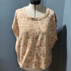 Aerie Cream Floral Women's Blouse Size-Large NWT